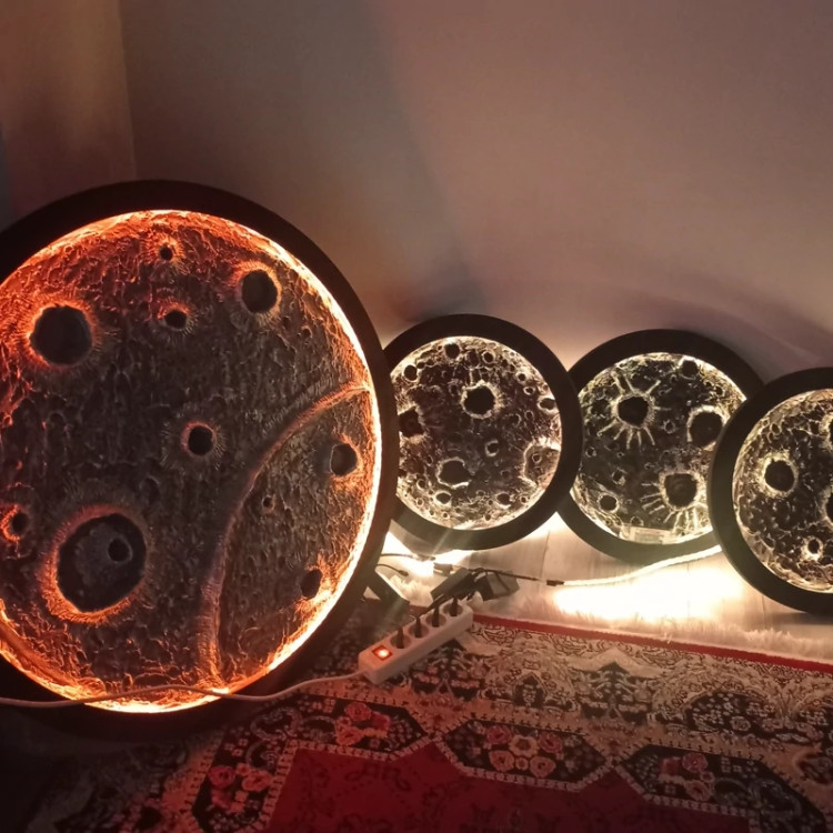 خرید تابلو ماه هفت رنگ ریموت دار