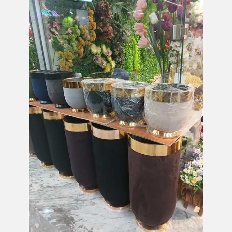 خرید گلدون فایبر گلس و فلز رویه مخمل