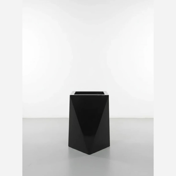 خرید گلدان فایبر گلس